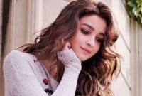 ১ ফুল ৫ মালি! আলিয়ার প্রেমে ৫ নায়ক