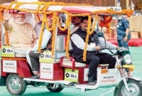 চায়ের দোকানে মোদির আড্ডাবাজি, খোঁচা দিলেন তারা