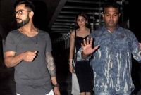 গভীর রাতে বিরাটের সাথে আনুশকার মুলাকাত!