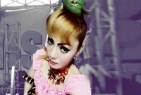 বিষধর সাপের কামড় খেয়েও নাচ, মঞ্চেই মারা গেলেন তারকা