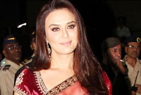 কৃষকদের ঘুমহীন চোখে কিছুটা ঘুম দিলেন প্রীতি জিনতা, কিভাবে?