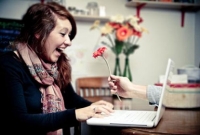 সঙ্গী দূরে থাকলে কী করবেন, জেনে নিন ১০টি পরামর্শ?