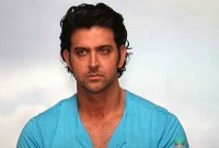 হৃত্বিককে ছেড়ে সবাই পালালেও থেকে গেছে একজন, জানেন কে সে?