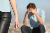 বন্ধুর সাবেক প্রেমিকার সঙ্গে প্রেম করা কি ঠিক হবে?