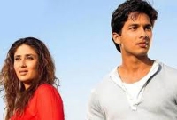 দারুণ খবর! আবারও শহীদ ও কারিনার রোমান্স