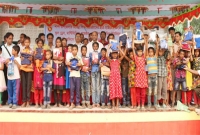 ৪৬৪ শিশুর মুখে হাসি, চোখে আনন্দের ফুলকি