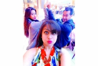 বহুদিন পর মিডিয়ার বন্ধুদের পেয়ে দারুণ উচ্ছ্বসিত রোমানা