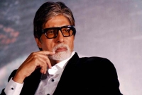 কেলেঙ্কারিতে ফেঁসে আম-ছালা দুই হারাতে বসেছেন অমিতাভ!