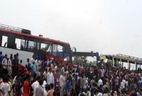 ‘তিনবার চোখে পানি দেয় ঘুমে আচ্ছন্ন  সায়মনের চালক’ 