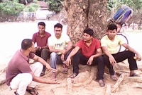 আমি অভিশপ্ত, দেউলিয়া আমি অভিশপ্ত, দেউলিয়া