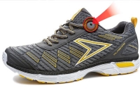 জগিং-এর জুতোয় অতিরিক্ত দু’টি ছিদ্র কেন থাকে, বলতে পারবেন?