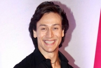 এমন বউ চাই যে কিনা গা-হাত-পা টিপে দেবে : টাইগার শ্রফ