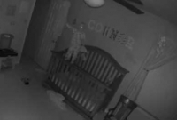 অন্ধকারেও জ্বলজ্বল করছিল শিশুটির দুই চোখ!