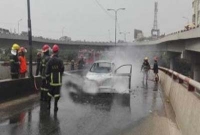  রাজধানীতে প্রাইভেট কারে আগুন