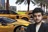 সৌদি যুবকের পাঁচটি স্বর্ণের গাড়ি নিয়ে লন্ডনজুড়ে লঙ্কাকাণ্ড