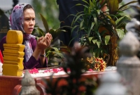 নারীরা কি কবর জিয়ারত করতে পারবেন, কি বলছে ইসলাম?