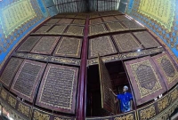 কাঠে খোদাই করা বিশ্বের সবচেয়ে লম্বা কোরআন শরীফ