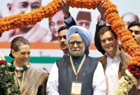 রাজপথে নেমে গ্রেপ্তার হলেন সোনিয়া-রাহুল-মনমোহন