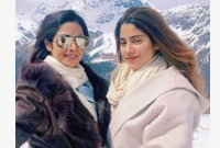 মেয়েকে নিয়েই ছবির শুটিং শুরু করলেন শ্রীদেবী