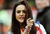 দল হারায় রেগে আগুন প্রীতি, কোচকে তেড়ে গিয়ে প্রকাশ্যেই করলেন গালিগালাজ!