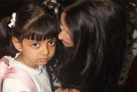 মেয়েকে নিয়েই কানে উড়াল দিলেন ঐশ্বরিয়া