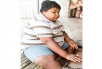 ১৬ বছরেই ওজন ১০১, খেতে পারে ৪ কেজির ভাত ৩ কেজি গোশত!