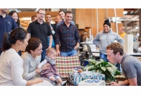 মেয়েকে নিয়ে ফেসবুক প্রতিষ্ঠাতার অন্যরকম জন্মদিন পালন