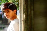 চোখে জল নিয়ে চাকরি ছেড়ে চলে গেলেন অর্ণবের মা চোখে জল নিয়ে চাকরি ছেড়ে চলে গেলেন অর্ণবের মা
