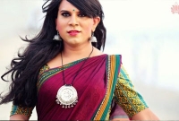 বিশ্বকে তাক লাগিয়ে মন জয় করে নিলেন হিজড়া মডেল 