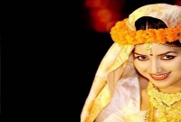 রাজনীতির আঙিনায় কে এই সুন্দরী?