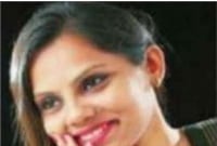 পাইলট চেঁচিয়ে উঠলেন, কিন্তু আমি বাবাকে ছেড়ে নামতে পারছিলাম না : জুহি