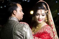 একি কাণ্ড! মাহিকে আপু ডাকলেন তার স্বামী!