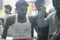 ‘কেন্দ্র থেকে বেরিয়েই দেখি মারামারি, পেটে ছুরি’