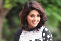 ঈদ নিয়ে দারুণ ব্যস্ত আলোচিত সেই মোনালিসা