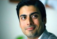 পাকিস্তান থেকে বলিউড কাঁপাতে এসেছেন, কে সে খান?