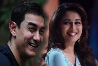 জানেন কি, আমির খানকে হকিস্টিক নিয়ে কেন তাড়া করেছিলেন মাধুরী?