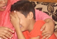 ‘একজন দৌড়াইয়া আইসা আম্মুকে চাকু ঢুকাই দিসিল’