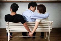 বন্ধুত্ব আর প্রেম, দুইয়ের দ্বন্দে কাকে বেছে নেবেন আপনি?