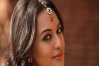 এ কোন সোনাক্ষি