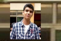 মাথা খারাপ হওয়া অবস্থা, আফিফের চাকরির প্রথম বেতন ১,১০,০০,০০০!