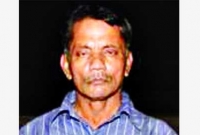 ‘স্ত্রীকে নিয়ে এখন আর বাংলাদেশে ফিরে যাওয়া সম্ভব না’