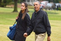 কাঁদলেন, কাঁদালেন ওবামা