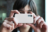 ছবি তোলা ছাড়াও যে ৩টি অবাক কাণ্ড ঘটাতে পারবে আপনার মোবাইল ফোনের ক্যামেরা