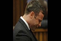 বান্ধবীকে খুন, সাজা কমাতে নকল পা খুলে চোখ মুছতে মুছতে এজলাসে হাঁটলেন বন্ধু