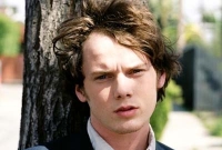 নিজের গাড়িতেই চাপা পড়ে মারা গেলেন অভিনেতা আন্তন