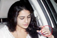 সাইফ আলির মেয়ের হাতে আংটি, তবে কি বাগদান হয়ে গেলো?