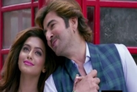 ইউটিউবে রোম্যান্সের ঝড় তুললেন জিৎ-ফারিয়া