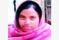 ফাতেমার  লাশ ফিরছিল না কবরে, অবশেষে দাফন হলো