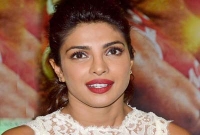 কে বলেছে আমার বয়ফ্রেন্ড নেই : প্রিয়াঙ্কা চোপড়া