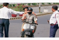 জানেন, ট্রাফিক কনস্টেবলদের ক্ষমতা কতটুকু?